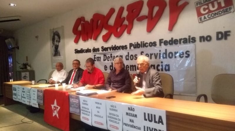 Debate sobre Venezuela no DF