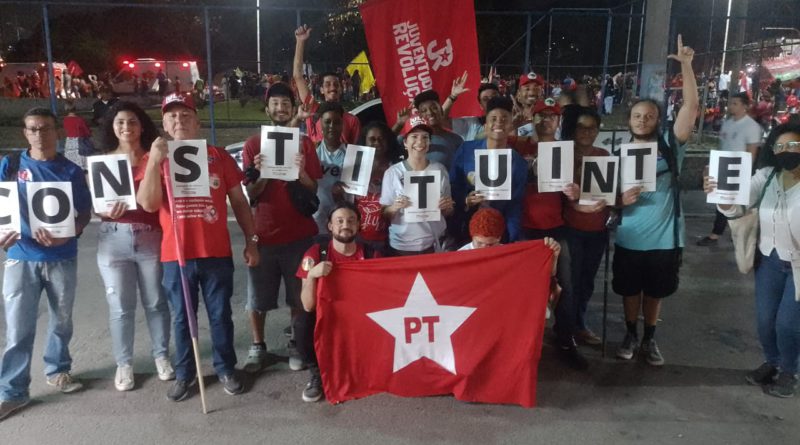 Militantes do DAP no comício de Lula em Nova Iguaçu-RJ